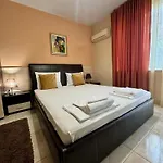 Venis House بيت ضيافة 3*
