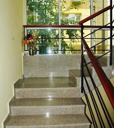 Къща за гости Venis House