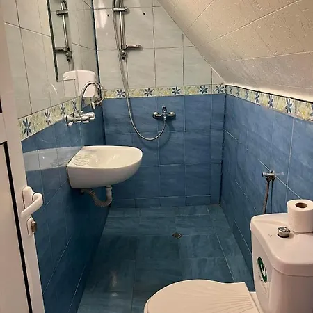 Venis House 게스트하우스 3*