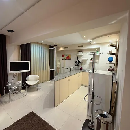 Venis House 게스트하우스 3*